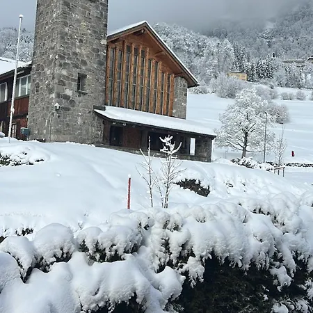 Séjour chez l'habitant Blockhausfeeling Walenstadtberg